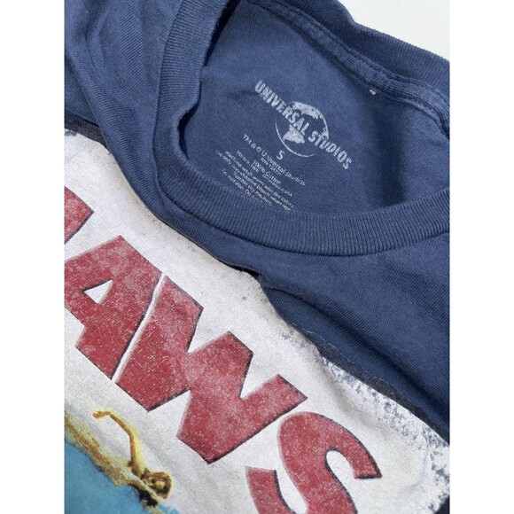 Vintage Universal Studios Jaws T-Shirt Mens Small Blue Movie Promo Y2K Shirt - Picture 2 of 6